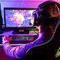 Ragazzo al PC con logo Coolzino